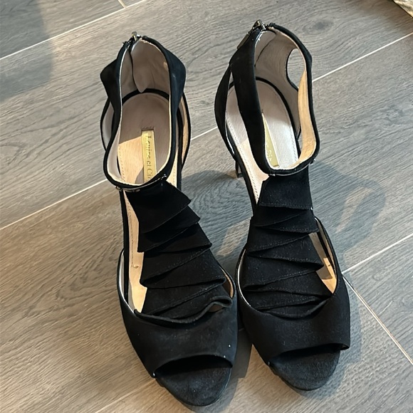 Louise et Cie Suede Peep Toe Ruffle Stiletto Zipper Heels Black Women Size 9.5 - Picture 13 of 16